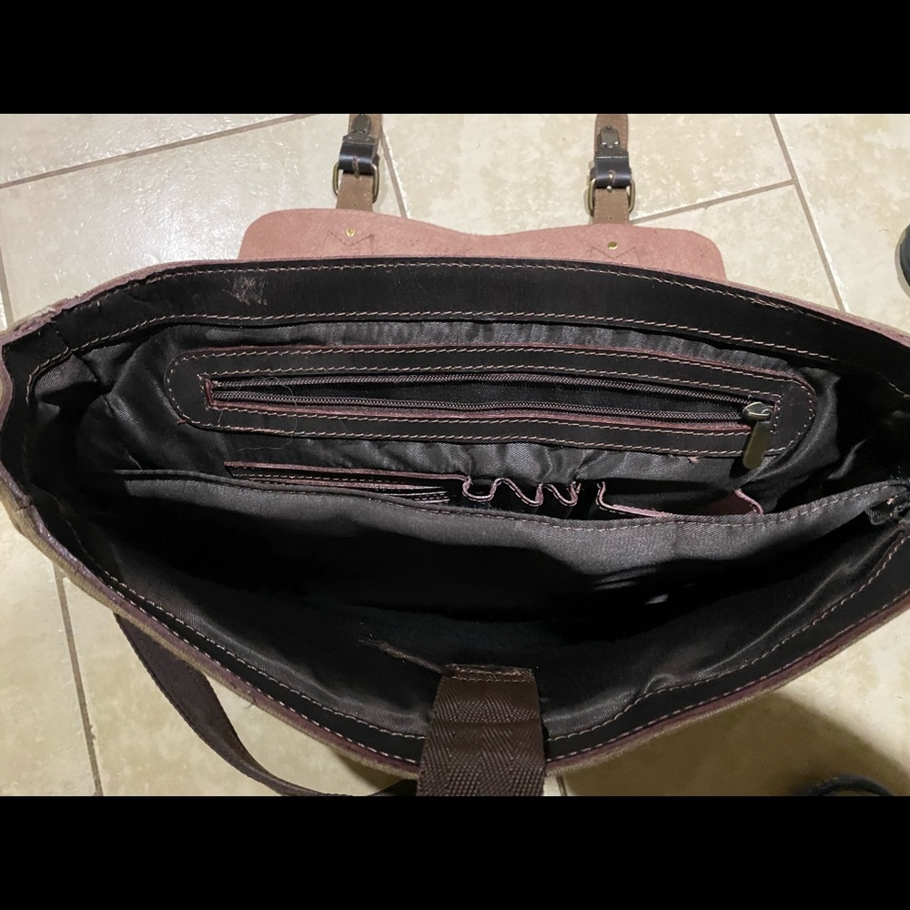 Leather Computer Bag - Picture 5 of 12
